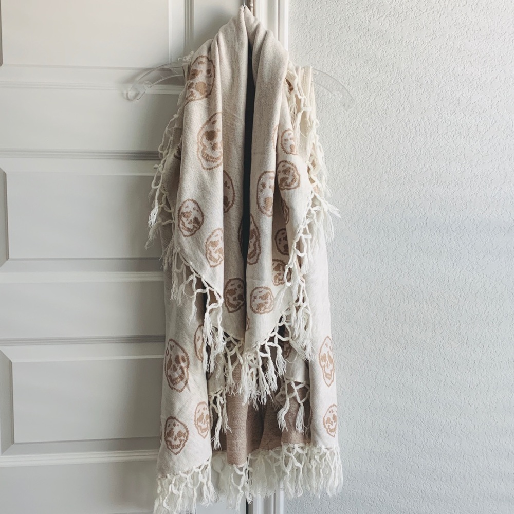 Skull poncho
